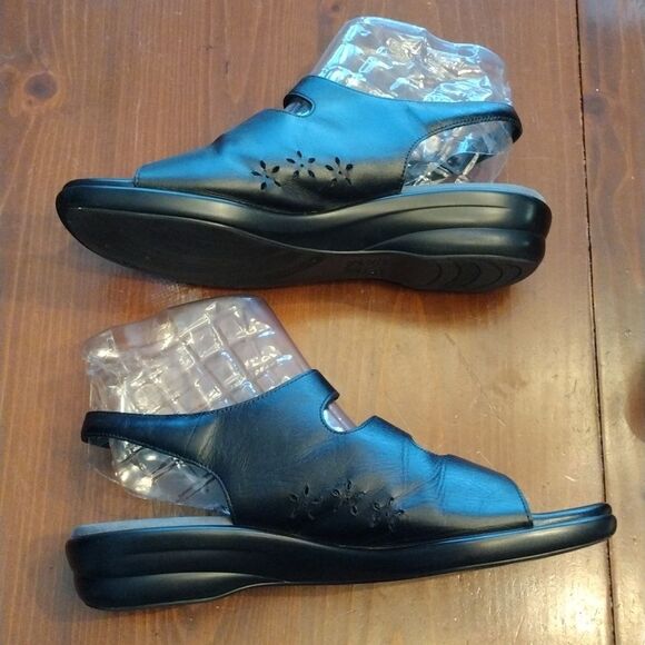 SAS TRIPAD COMFORT QUATRO SLINGBACK SANDALS, BLACK, 9.5 WW  LIKE NEW!! - Picture 6 of 11